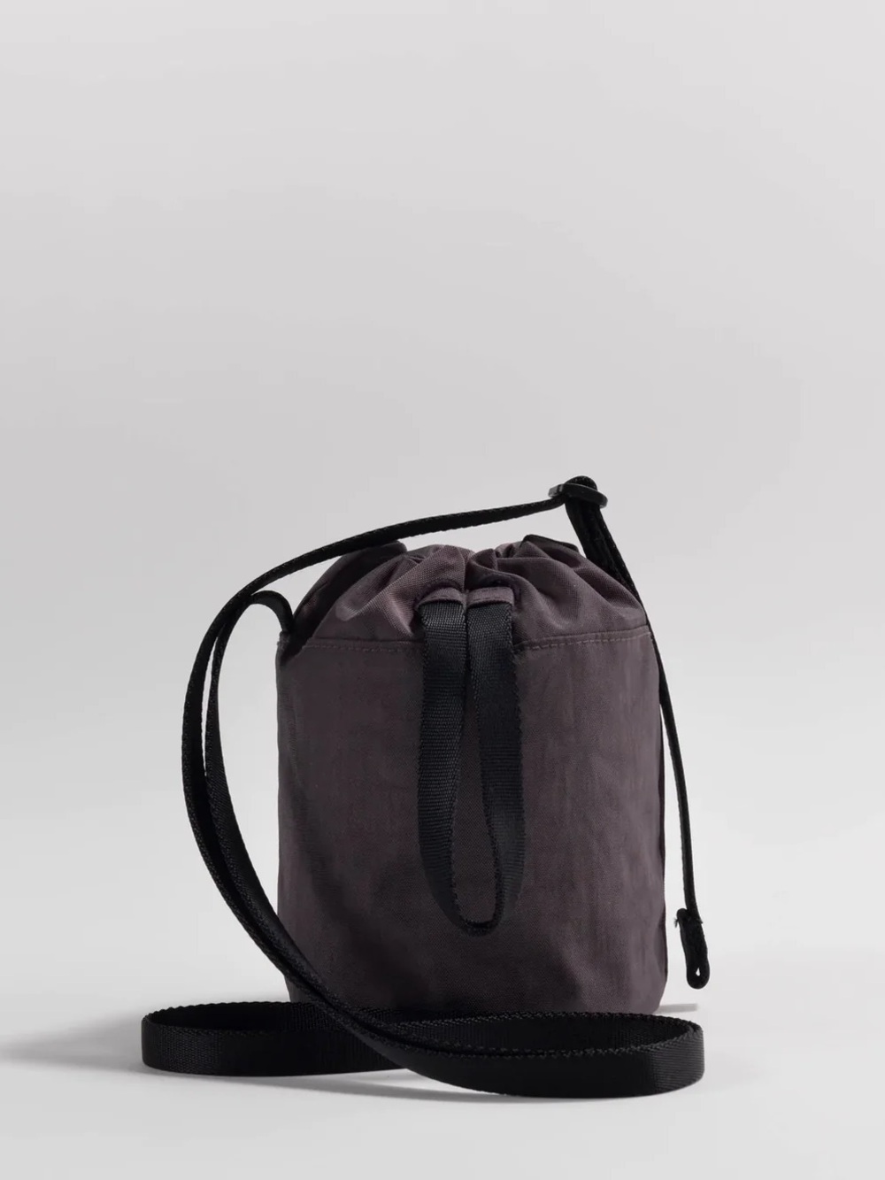 Baggu mini nylon bucket bag raisin